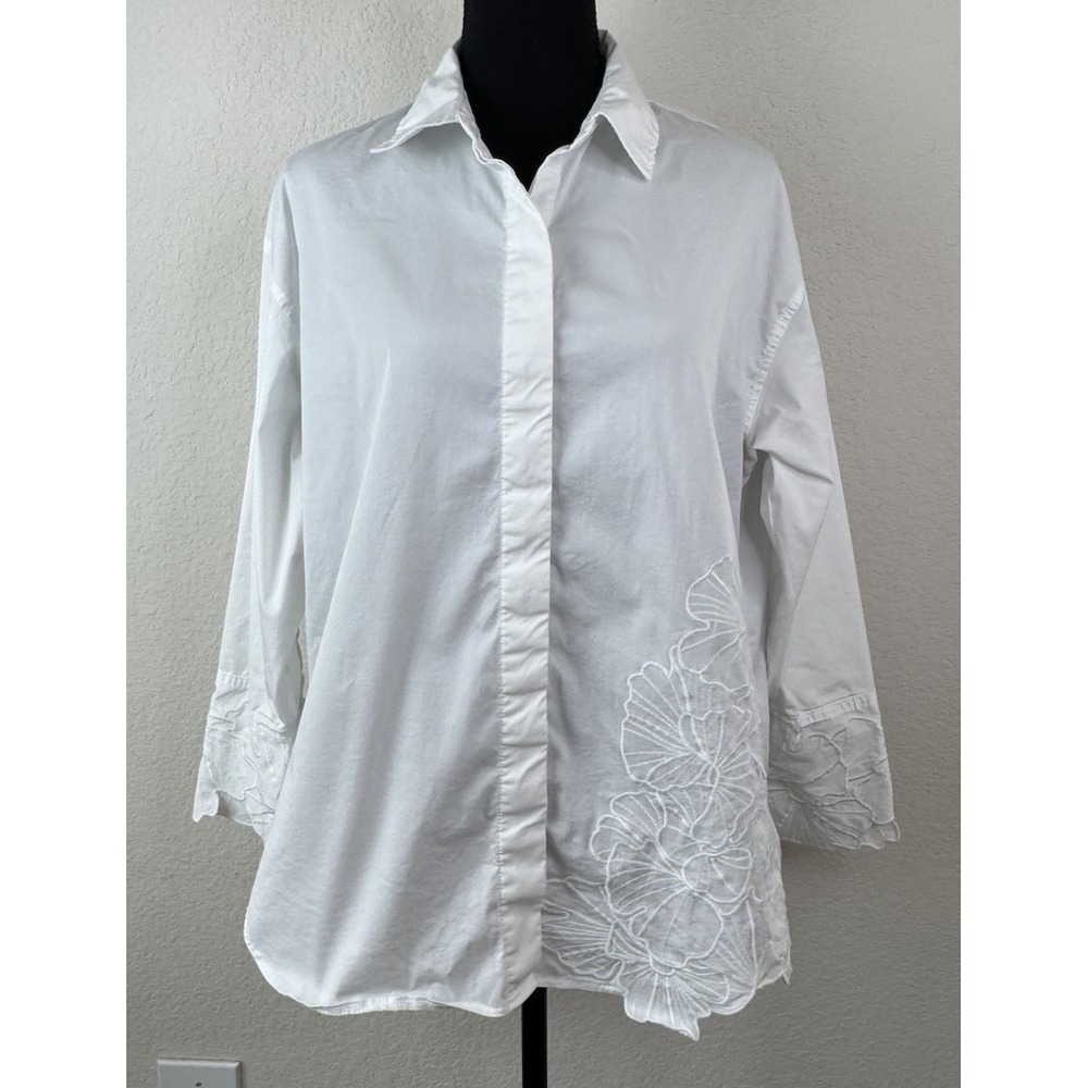 Christian Lacroix Button Up Shirt Blouse Women's S‎ Floral Embroidered Designer